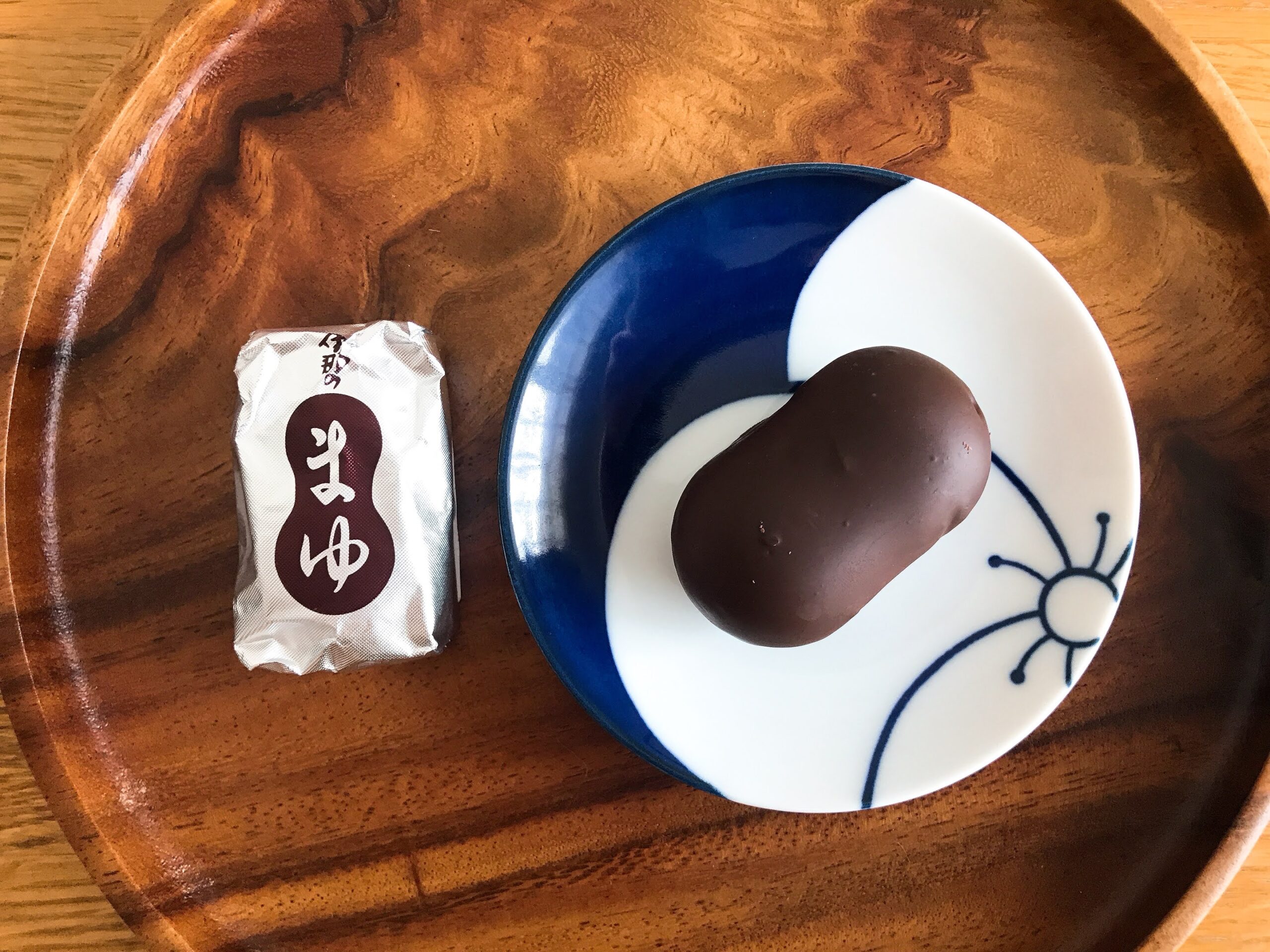 越後屋菓子店「伊那のまゆ」